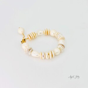 Bracelet de perles baroques, bracelet rempli d'or 14 carats de perles blanches naturelles, bijoux en perles, bijoux de pierre de naissance de juin, cadeau unique pour elle image 6
