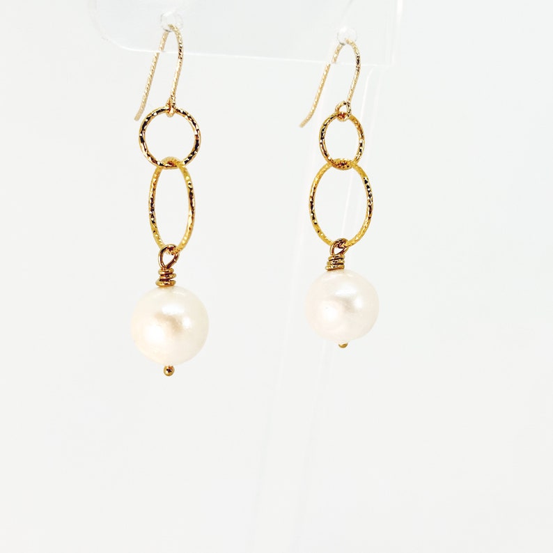 White Baroque Pearl Earrings, Pearl Gold Vermeil Sparkle Earrings, Natural Pearl Dangle Earrings, Bridal Earrings, Jewelry Gift zdjęcie 7