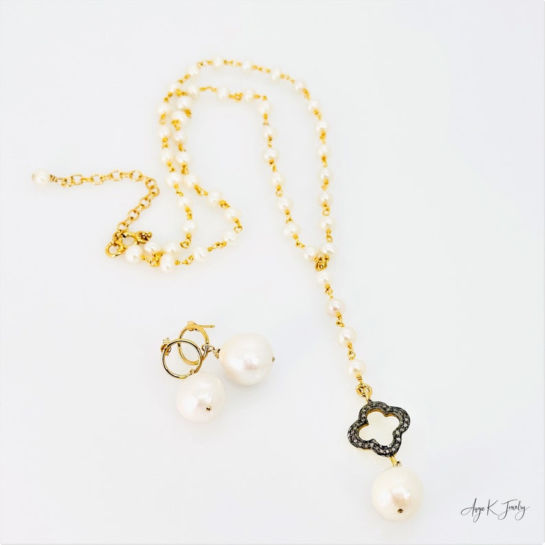 Boucles d'oreilles avec perles blanches, perles baroques blanches, or 14 carats rempli, boucles d'oreilles de tous les jours image 2