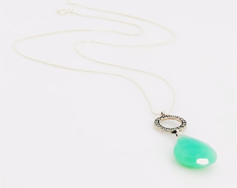 Collier chrysoprase, collier avec pendentif chrysoprase et marcassite, bijoux avec pierre de naissance, superposition de colliers de pierres précieuses, cadeau pour elle