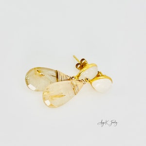 Boucles d'oreilles en quartz rutile doré et pierres de lune en or, Boucles d'oreilles en or avec pierres précieuses, Cadeaux bijoux uniques image 4