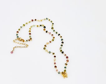 Collier multitourmaline, collier avec pendentif papillon en tourmaline à facettes, or vermeil, collier de pierres précieuses colorées, cadeaux spéciaux