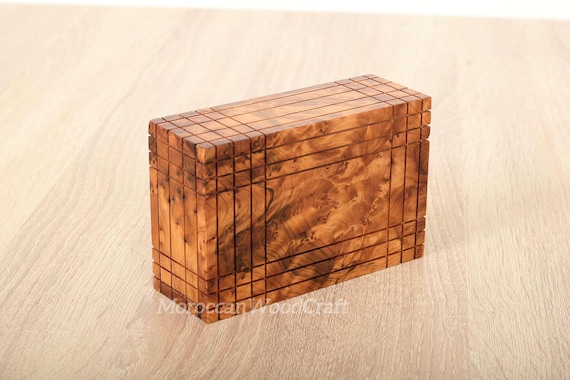 Boîte puzzle en bois de thuya sculpté à la main - Cachette secrète de bijoux