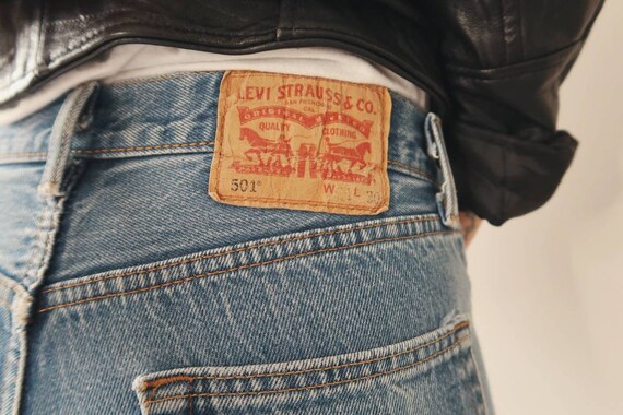 levi's 501 mid rise