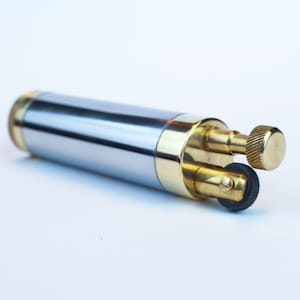 Iskra - VINTAGE Style Flint Lighter | BRASS Stainless STEEL Steampunk Look | Handcrafted & Refillable Fire Starter