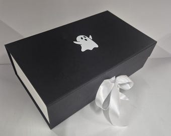 Boo Box for Halloween - Ghostie on the run - catch him if you can!
