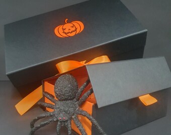 Pumpkin Print Halloween Gift Box – Spooky Treats, Magnetic Closure