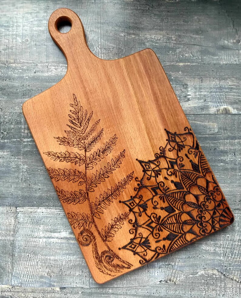 Chopping Board mandala designe pyrography woodburning | Etsy