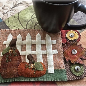 Wool Applique Paper Pattern &quot;PUMPKINS AND PICKETS&quot; Rustic Country Handcrafts Primitive fall Halloween Autumn