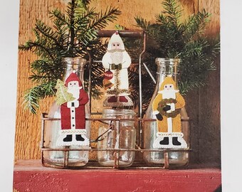 Wool Applique BUTTERMILK BASIN Old Worlk Santa Christmas Bowl Filler Belsnickel Look