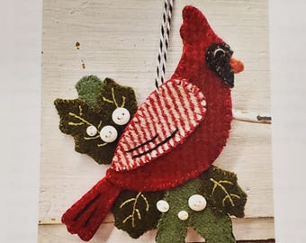Wool Applique  Pattern BUTTERMILK BASIN Red Cardinal & Holly Leaves berries orament