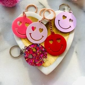 Happy Face I Did Well Today Round Keyring in gift box ENGRAVED FREE