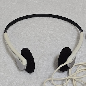 Sony MDR-21 Vintage Stereo Kopfhörer Weiß Walkman Retro Bundle selten Bild 6