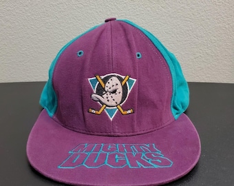 Cappellino snapback vintage ufficiale degli anni '90 degli Anaheim Mighty Ducks Velore viola/verde acqua, RARO