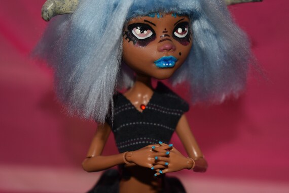 monster high doll with horns
