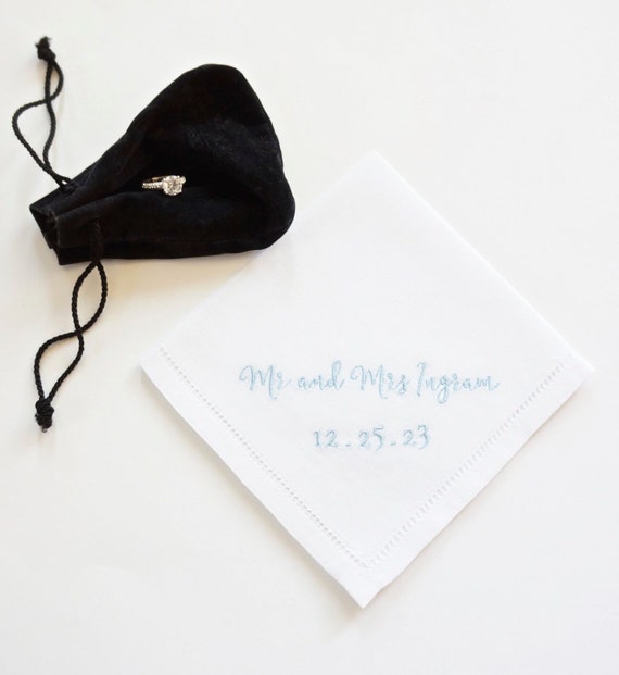 MR AND MRS Font, Embroidered Surname Handkerchief, Personalized Custom Handkerchief, Bridal Handkerchief, Wedding gift, Wedding party