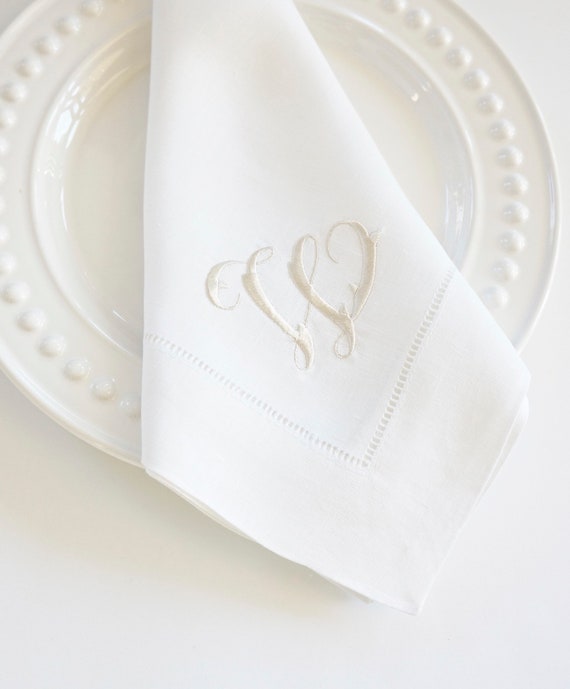 HAMPTON FONT Monogram Embroidered Cloth Dinner Napkins and Guest Hand Towels - Wedding Keepsake for Special Occasions, Home Furnishings
