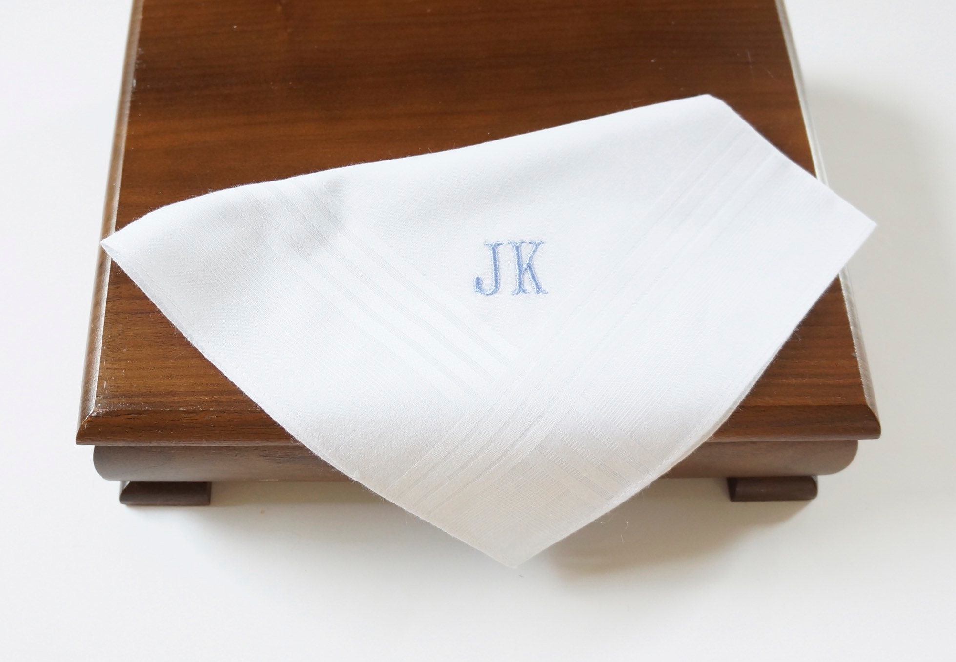 CLASSIC MONOGRAM FONT Mens Embroidered Monogrammed Handkerchief