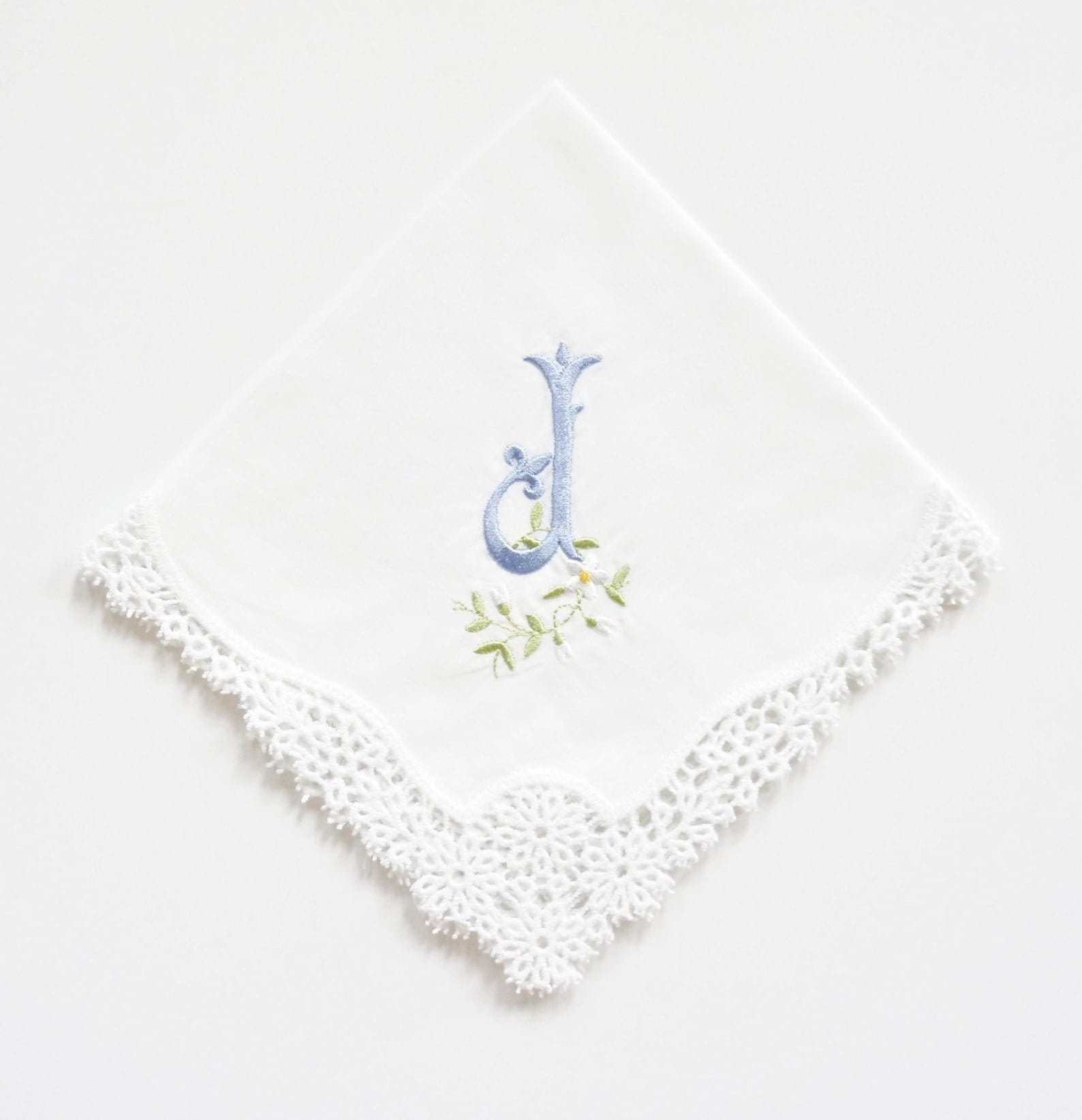 DAISY font design Embroidered Monogrammed Handkerchief, Personalized Custom Handkerchief, Wedding Hankie, linen, Single Letter Monogram