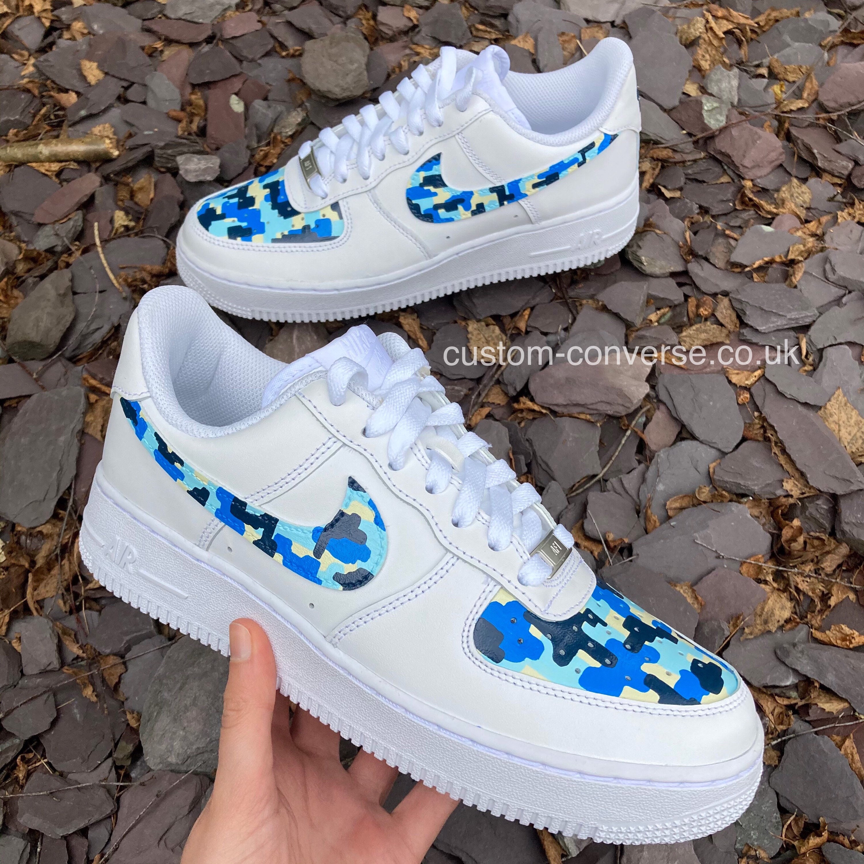 jefe Por favor mira reflejar Arctic Camo Nike Air Force 1 Trainers - Etsy