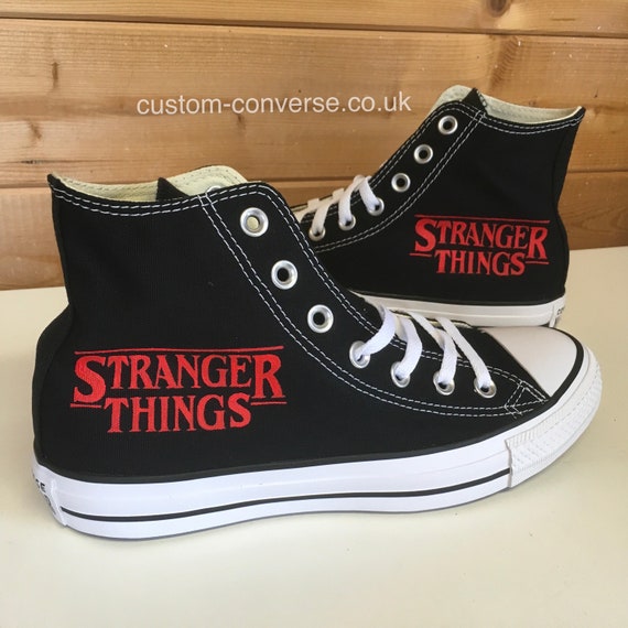 converse bambino in pelle netflix