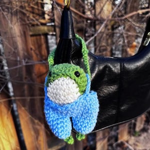 Handmade Crochet Frog with Overalls,Cute Purse Pal Accessory , Adorable Mini Frog Plush for Bags, Backpacks, and Gifts