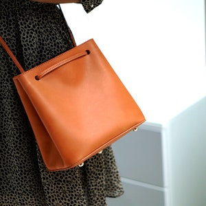 Patron PDF de sac seau en cuir/bricolage//modèle de sac/Patron de maroquinerie/Tutoriel vidéo