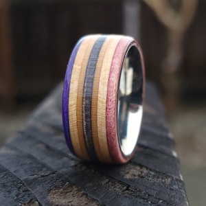 Skateboard Ring mit Edelstahl Comfort Fit Kern - Lila, Schwarz und Weinfarben