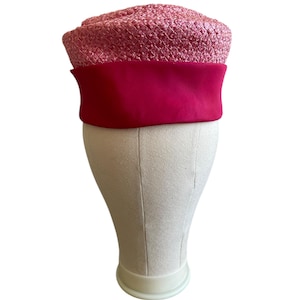 Rayfield Hats of Character Vintage Ladies Pillbox Hat in Pink