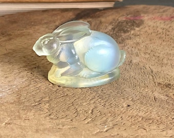 Vintage Sabino France Opalescent Glass Rabbit Bunny Figurine w/ Original Label