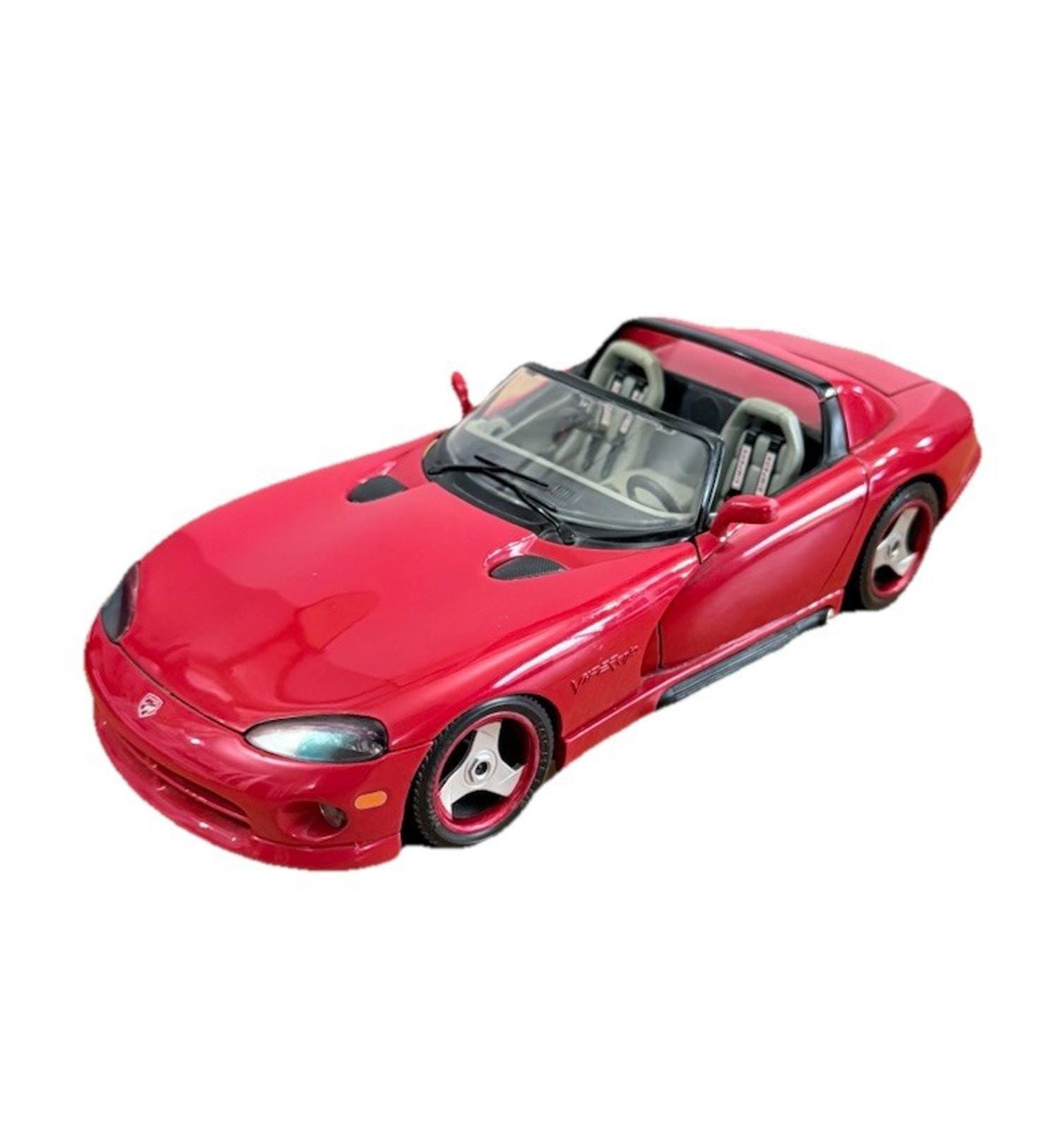 Vintage Bburago Dodge Viper RT/10 Diecast Model Car, 1992 1:18