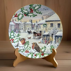 Vintage Plate by Peter Barrett Franklin "Yorkshire Yuletide" 1987  Bone China 9"