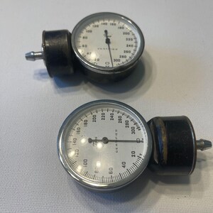 Vintage Tycos Sphygmomanometer Analog Blood Pressure
