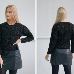 Vintage 90s Sweater Womens L Cropped Sweater Wool Jumper Black Yellow Sweater 90s Cropped Sweater Long Sleeve Patterned Pullover Wool Top L