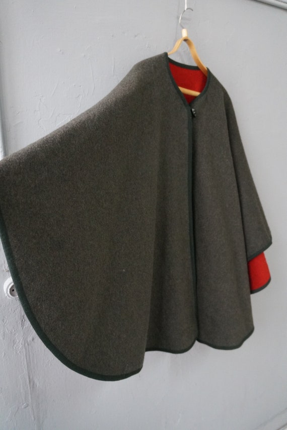 Vintage Cape Coat Women Wool Poncho Coat Green Wo… - image 9