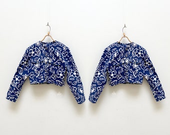 Vintage 90s Floral Denim Cropped Jacket - Boho Blue Jean Jacket (Size M)