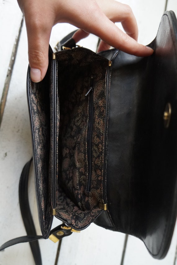 Vintage Bag Vintage Handbag 90s Shoulder Bag Womens Strapped Purse Bag Artificial Leather 90s Faux Crocodile Skin Bag Brown Black Clutch Bag Etsy UK