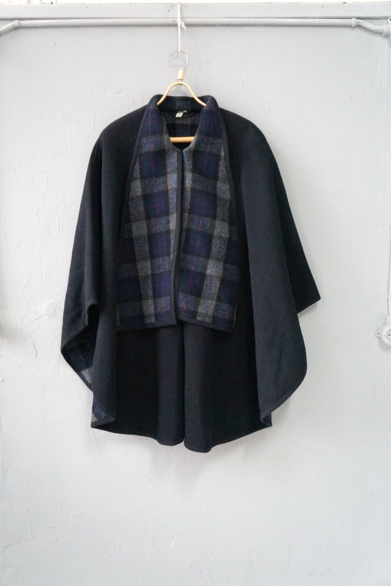 Vintage 90s Poncho Coat Womens Wool Coat Dark Blu… - image 7