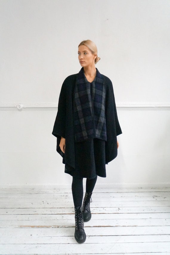 Vintage 90s Poncho Coat Womens Wool Coat Dark Blu… - image 2