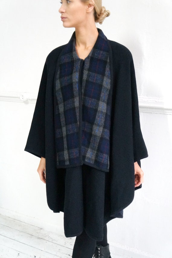 Vintage 90s Poncho Coat Womens Wool Coat Dark Blu… - image 3