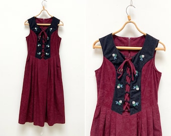 Vintage 90er Jahre Bordo Dirndl: Besticktes Trachtenkleid