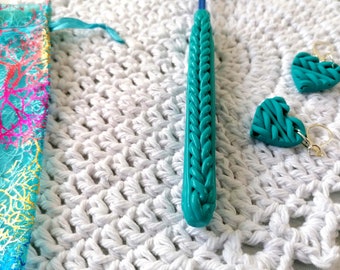 Ergonomic Polymer Clay Crochet Hook with Stitch Markers (2-10 mm)