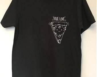 True Love Pizza, Tee