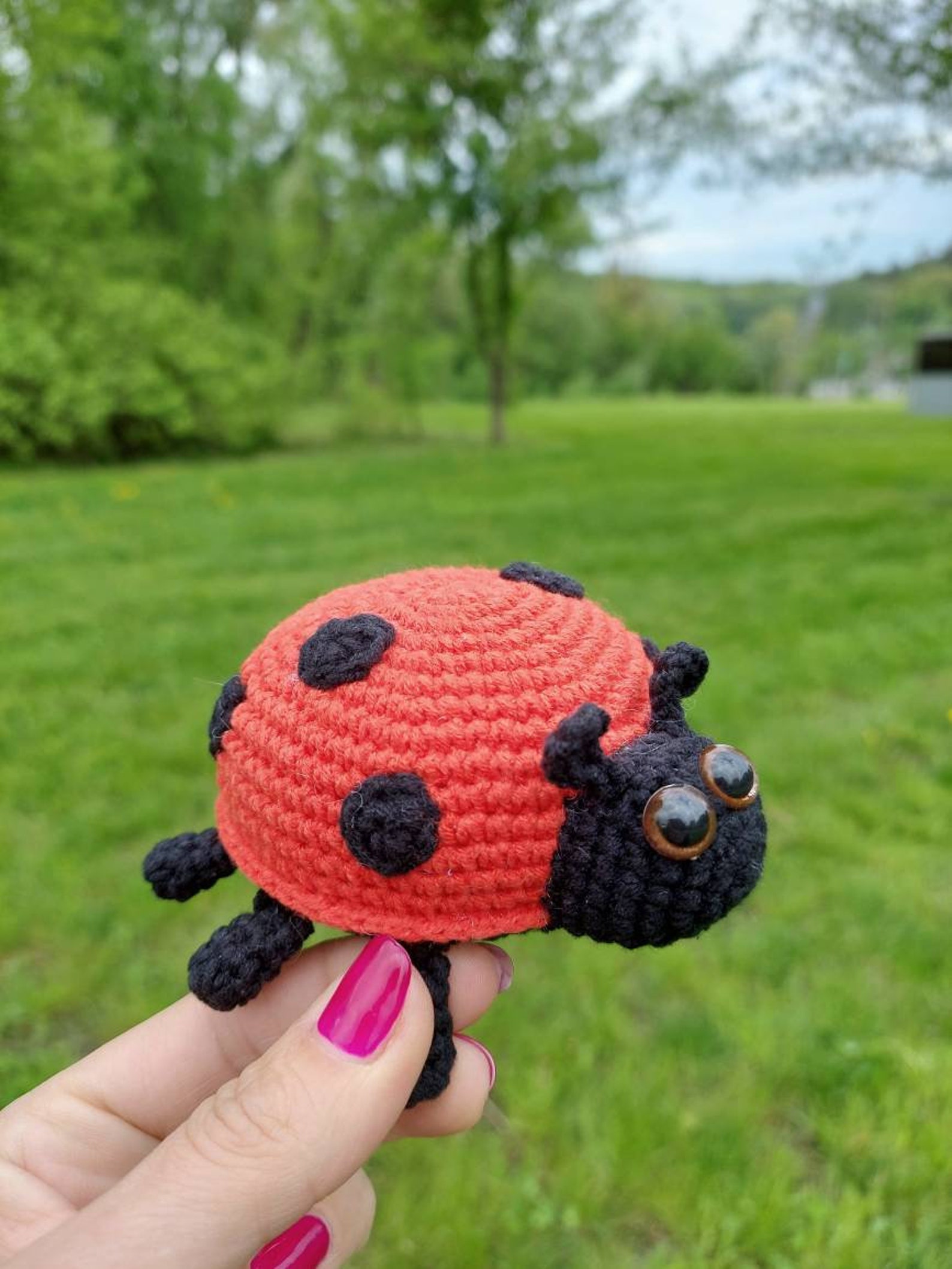 Marienkäfer Spielzeug Mit Schwebendem Ball - USB-betrieben, Fördert Motorik & Koordination