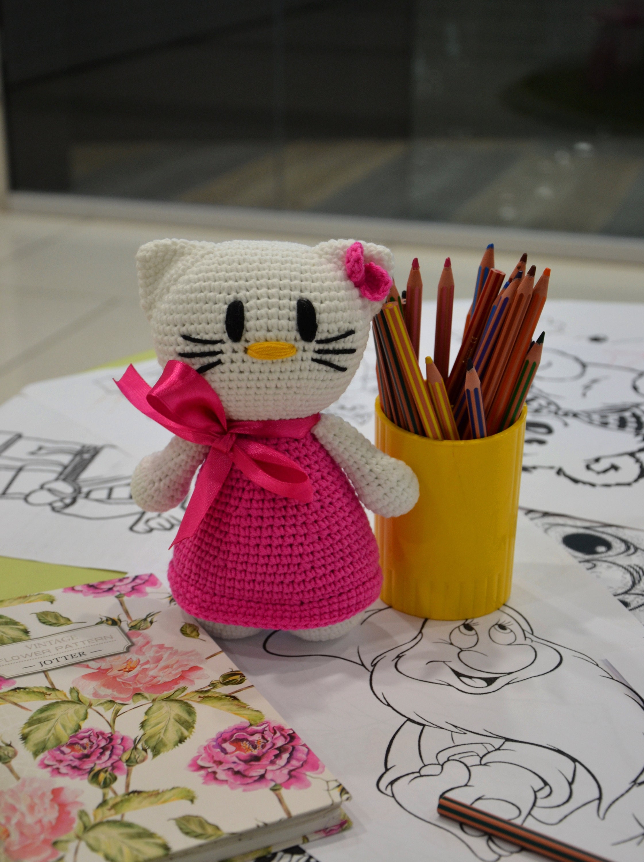 crochet hello kitty doll