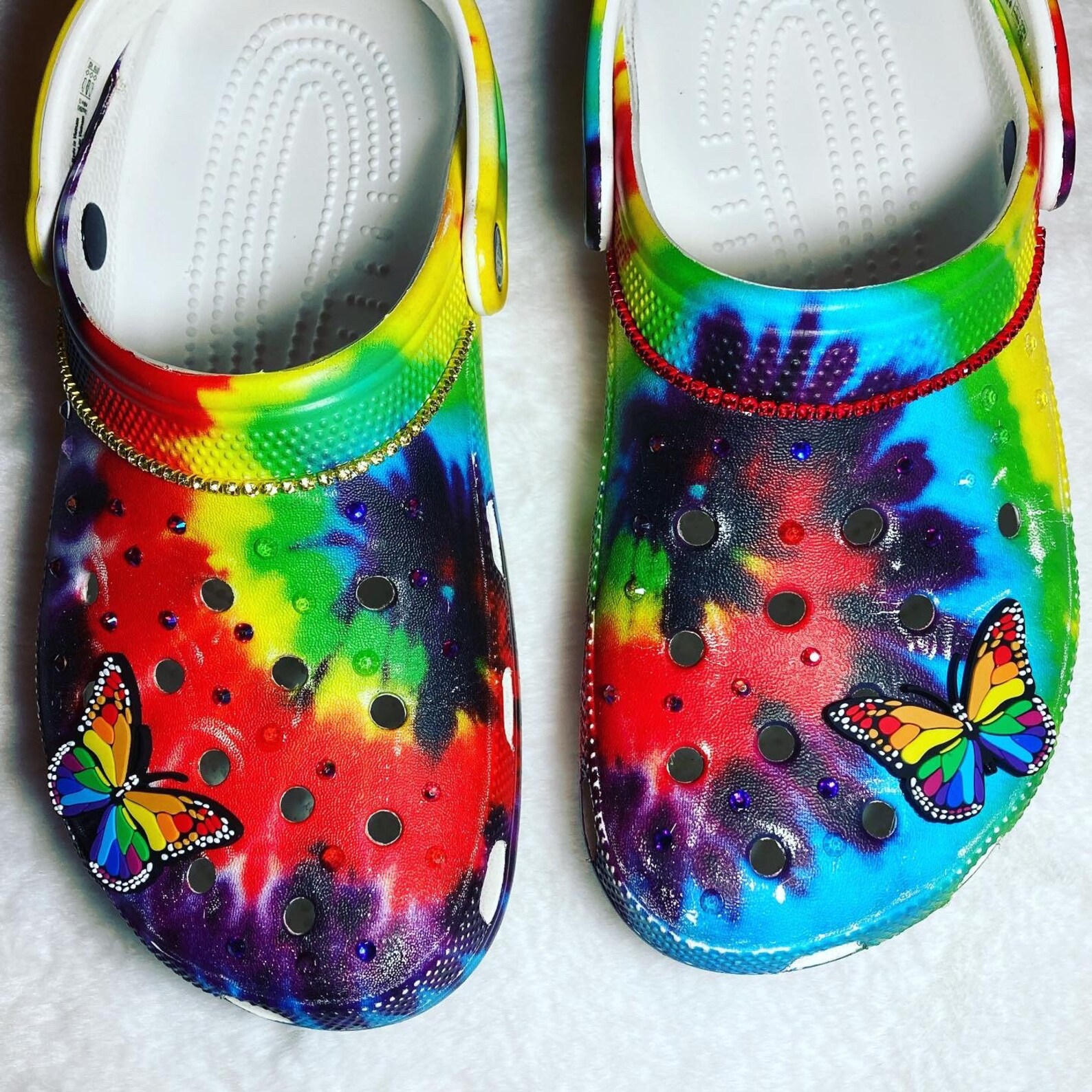 tie dye fluffy crocs
