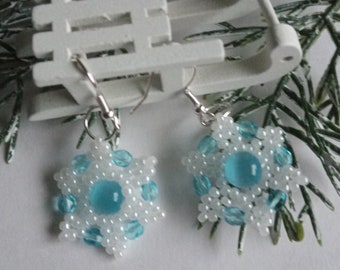 Seed beads earrings, Winter earrings, Snowflake earrings, Holiday gift for her, Delicate stylish earrings