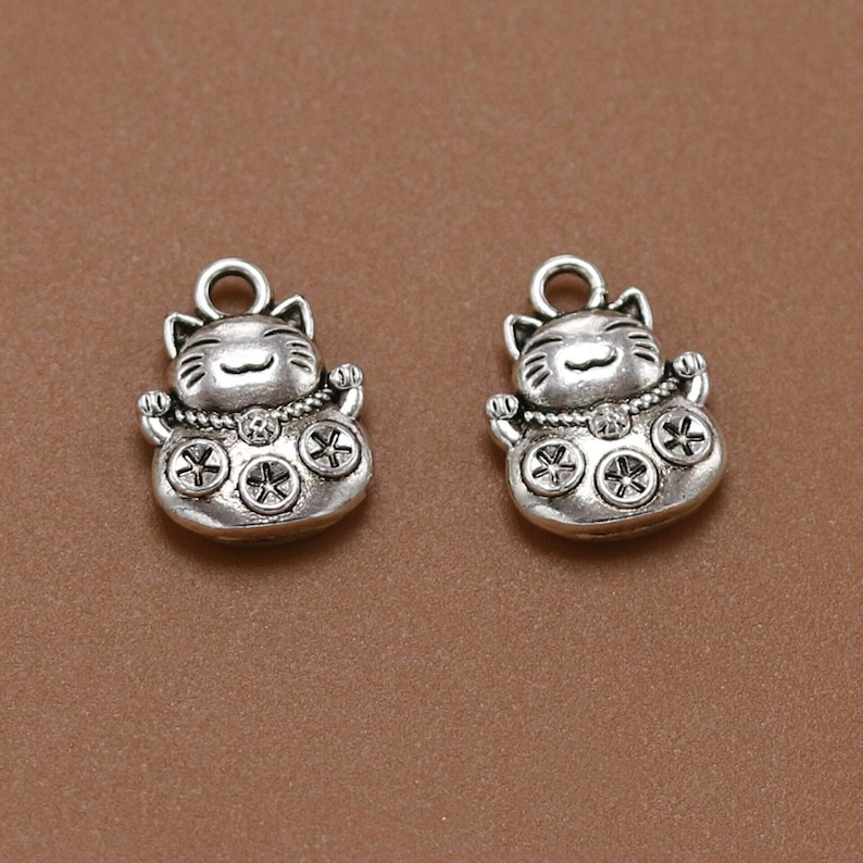 10pcs Lucky Cat Pendant Accessories decoration Antique Silver DIY creative Jewelry Bracelet earring Best Friend gift Necklace