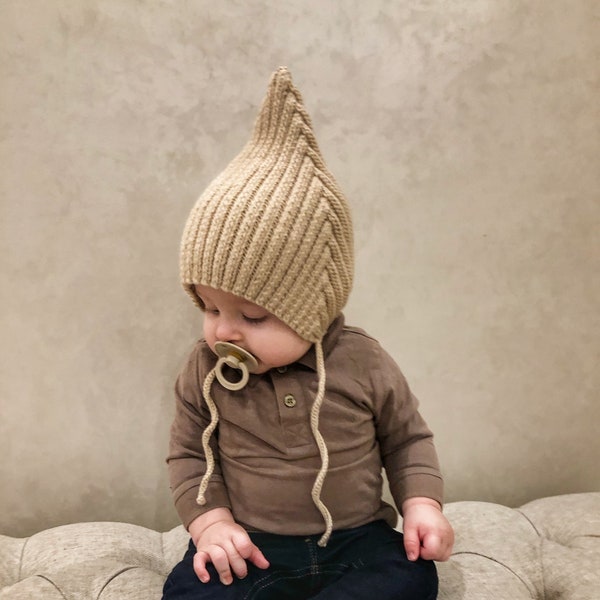 Beige Unisex Knitted Baby Pixie Hat, Pixie bonnet, Classic bonnet, Merino wool baby hat, Toddler pixie hat, Newborn photo prop hat