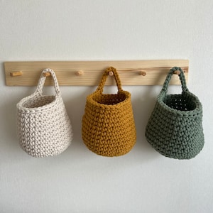 Häkelkorb, Natürlicher Senf Aufbewahrungskorb, häkeln Kinderdekor, Kinderzimmer Organizer, Wandbehang Aufbewahrung, Hängekorb Spielzeug